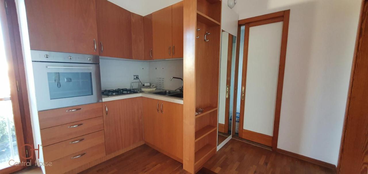 לצ'ה Central House מראה חיצוני תמונה