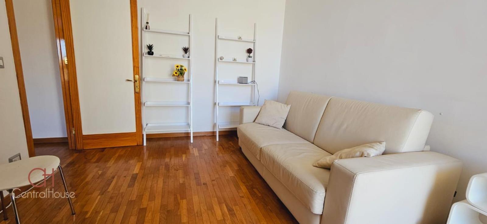 לצ'ה Central House מראה חיצוני תמונה